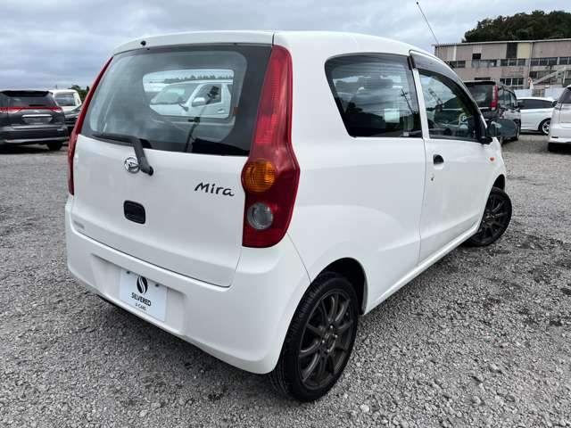 2009 Daihatsu Mira – thumbnail 2