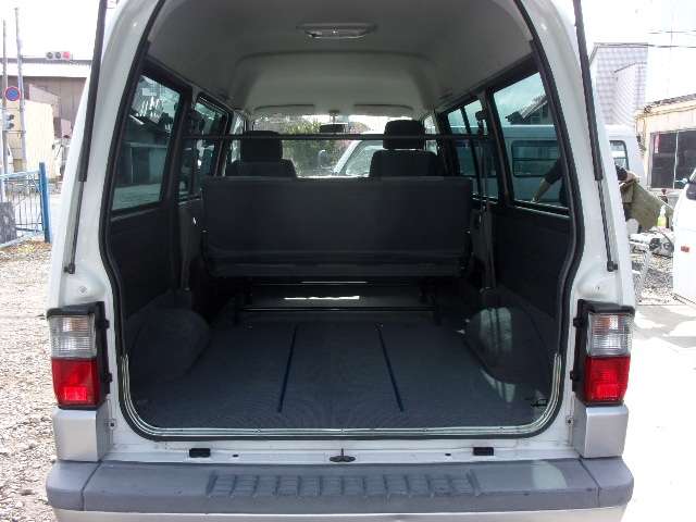 2008 Mazda Bongo Van – thumbnail 2