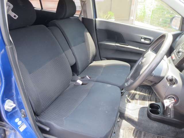 2009 Daihatsu Mira – thumbnail 2