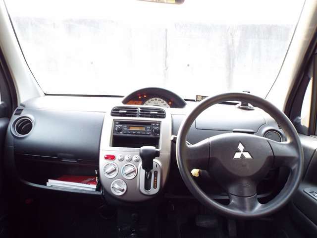 2010 Mitsubishi Toppo – thumbnail 4