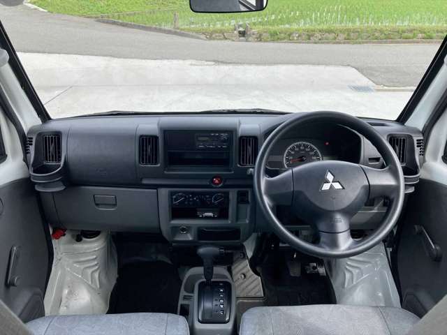 2010 Mitsubishi Minicab Van – thumbnail 4