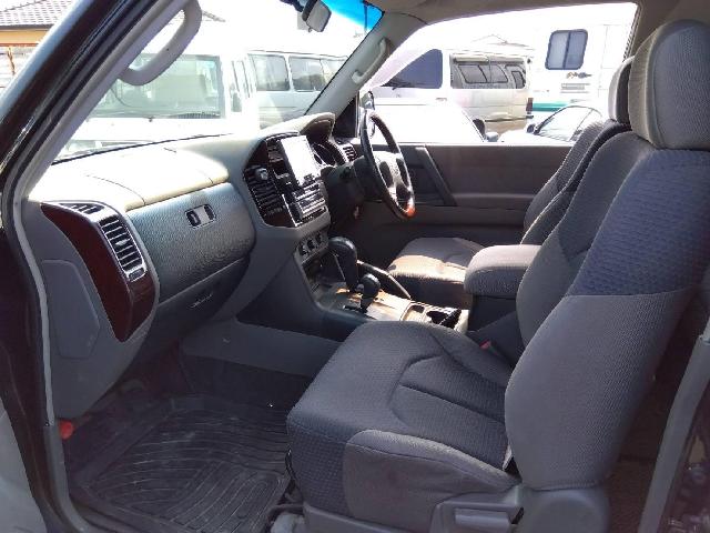 2005 Mitsubishi Pajero – thumbnail 3