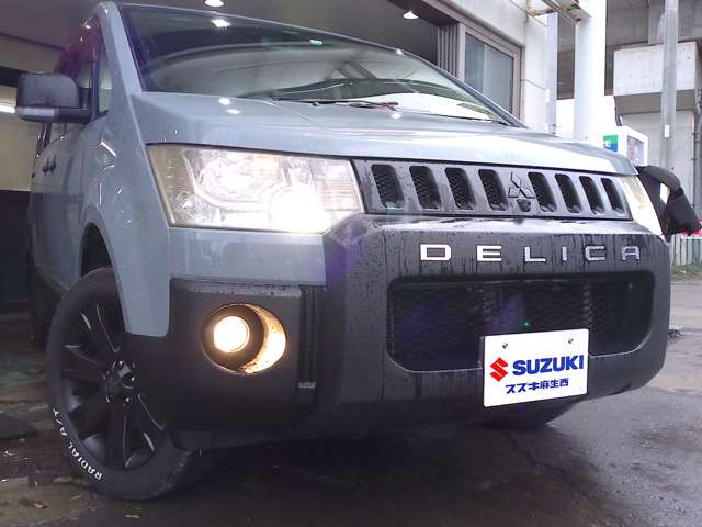 2009 Mitsubishi Delica D:5 – thumbnail 3