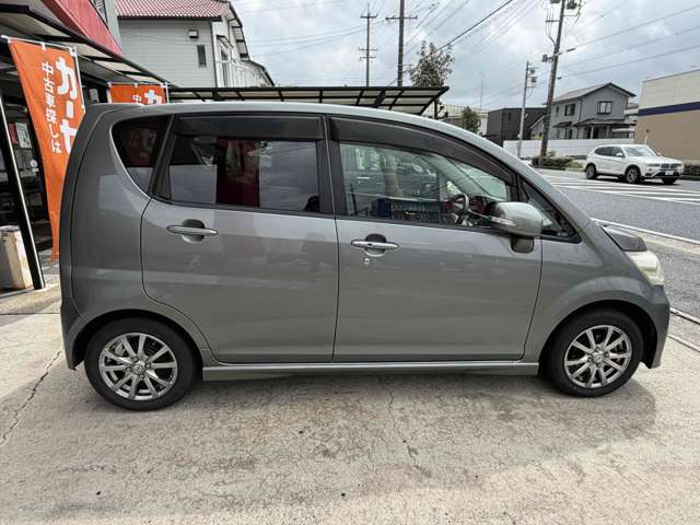2010 Daihatsu Move – thumbnail 4