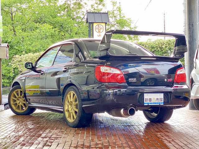 2004 Subaru Impreza STI – thumbnail 4