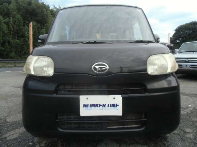 2010 Daihatsu Tanto – thumbnail 3