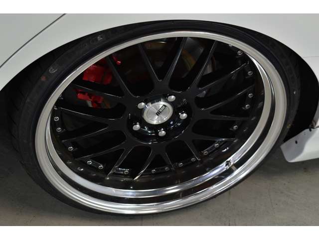 2010 Nissan Fuga – thumbnail 2