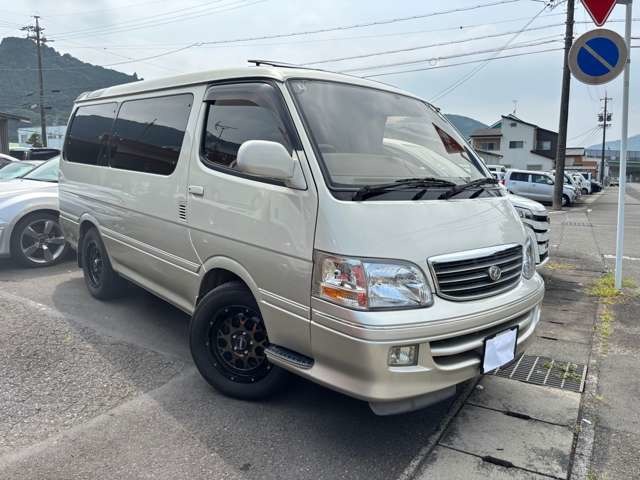 2000 Toyota Hiace