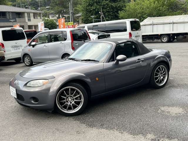 2006 Mazda Roadster – thumbnail 3