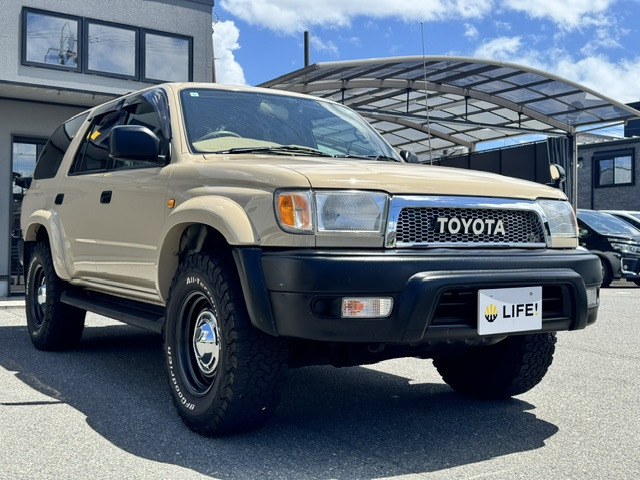 2002 Toyota Hilux Surf – thumbnail 4