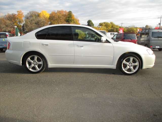 2004 Subaru Legacy B4 – thumbnail 4