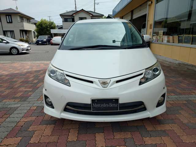 2010 Toyota Estima – thumbnail 2