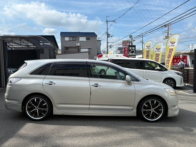 2009 Toyota Mark X Zio – thumbnail 3