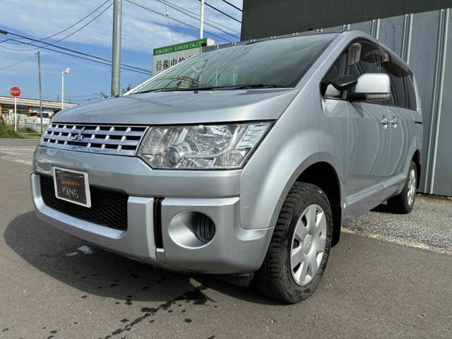 2009 Mitsubishi Delica D:5 – thumbnail 3