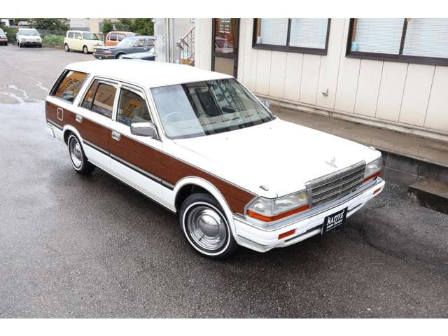 1997 Nissan Gloria Wagon – thumbnail 2