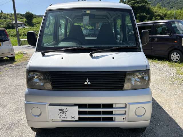 2001 Mitsubishi Minicab Van – thumbnail 2