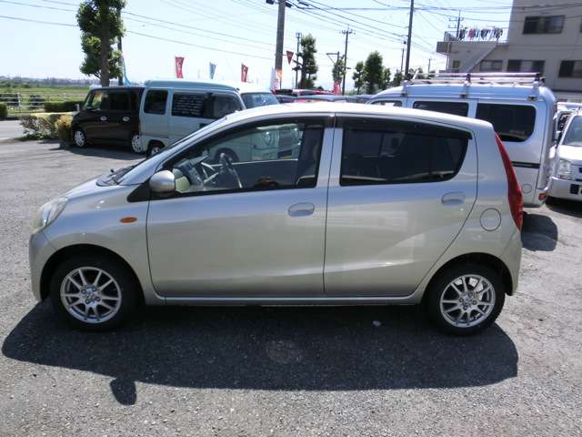 2009 Daihatsu Mira – thumbnail 4