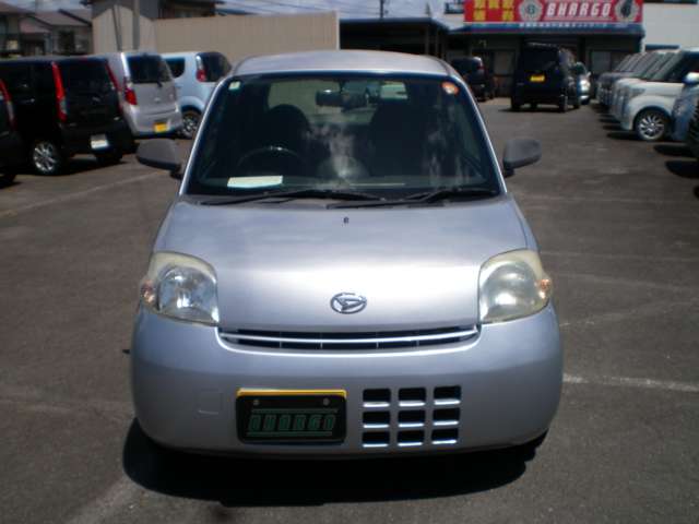 2010 Daihatsu Esse – thumbnail 2