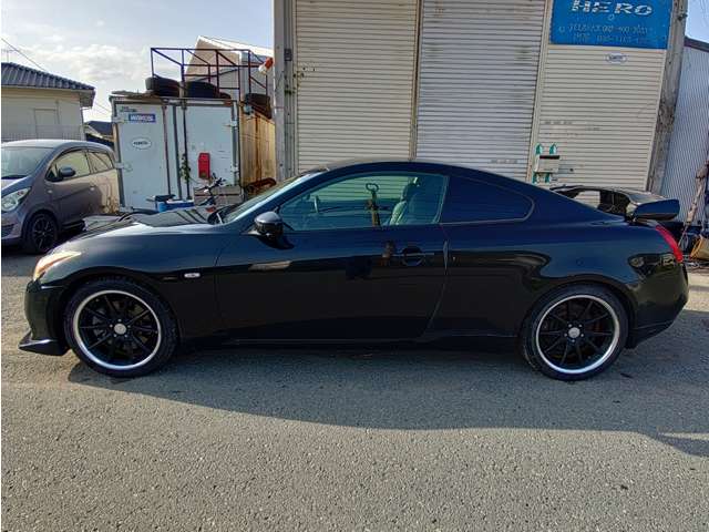 2008 Nissan Skyline Coupe – thumbnail 4