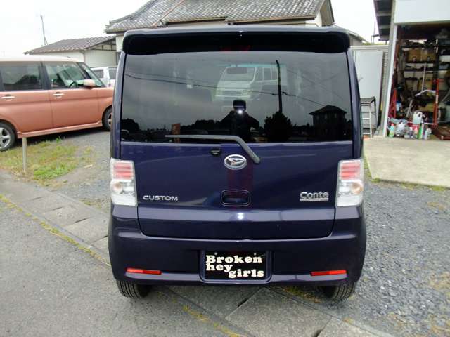 2010 Daihatsu Move Conte – thumbnail 2