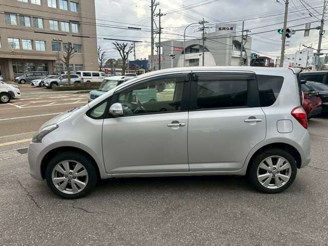 2007 Toyota Ractis – thumbnail 4