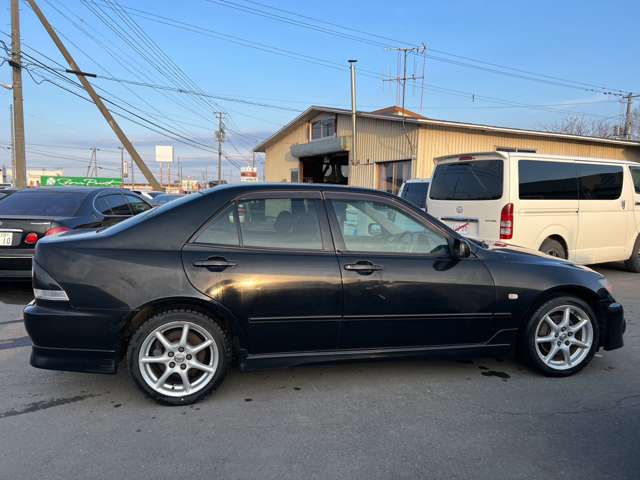 1999 Toyota Altezza – thumbnail 4