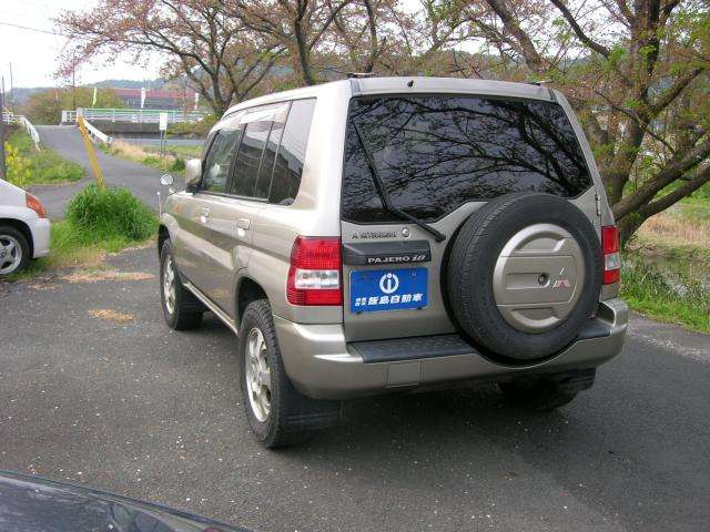 2001 Mitsubishi Pajero iO – thumbnail 4
