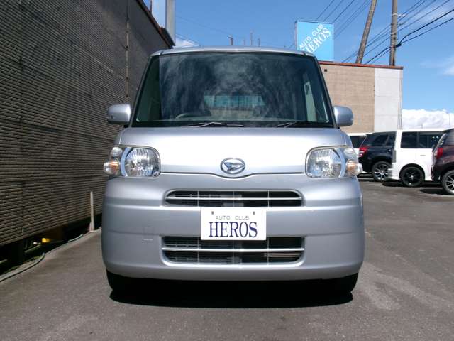 2010 Daihatsu Tanto – thumbnail 2