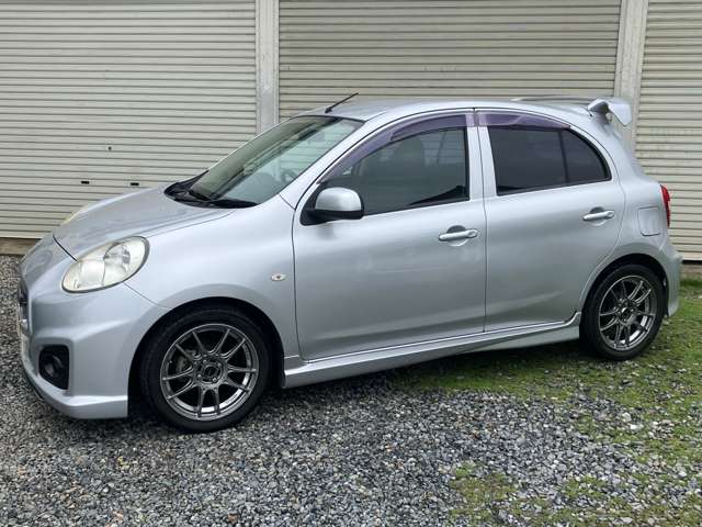 2010 Nissan March – thumbnail 2