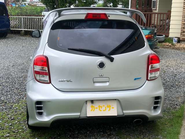2010 Nissan March – thumbnail 3