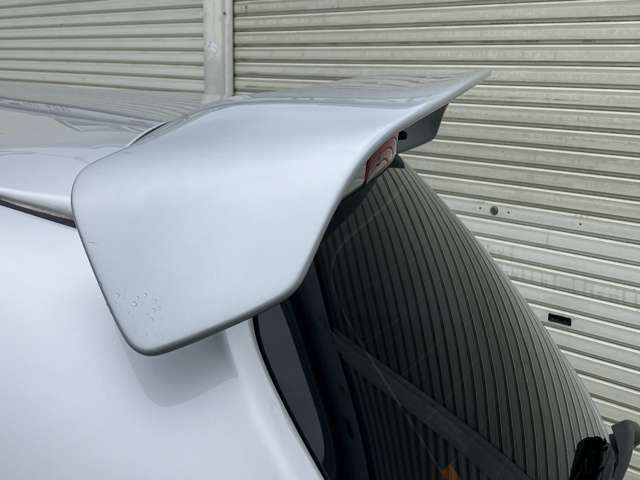2010 Nissan March – thumbnail 4