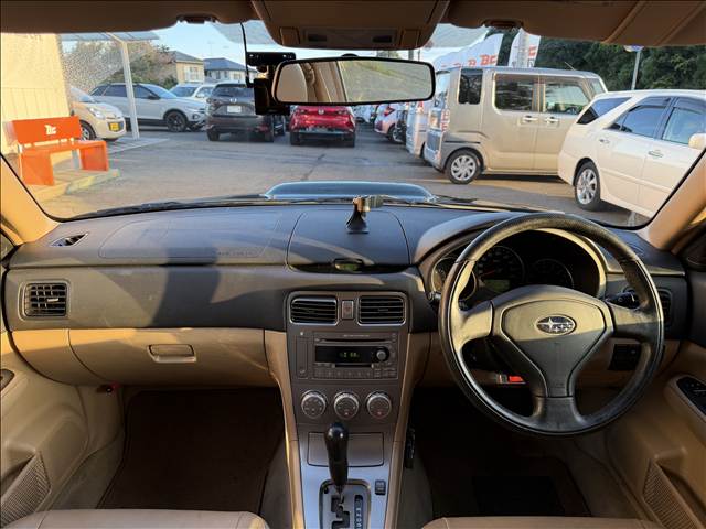 2004 Subaru Forester – thumbnail 2