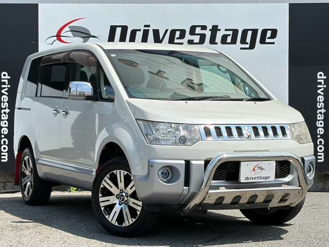 2010 Mitsubishi Delica D:5 – thumbnail 3