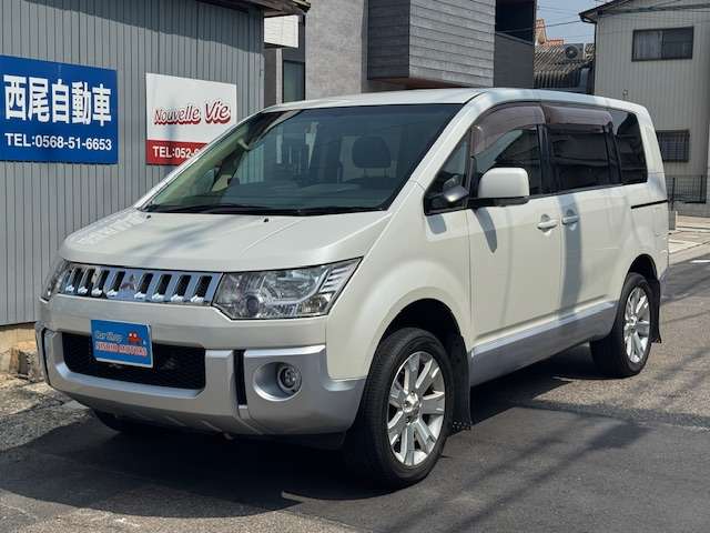 2009 Mitsubishi Delica D:5 – thumbnail 3