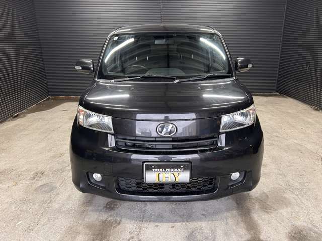 2009 Toyota bB – thumbnail 3