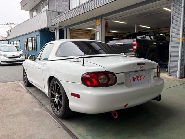 2002 Mazda Roadster – thumbnail 2