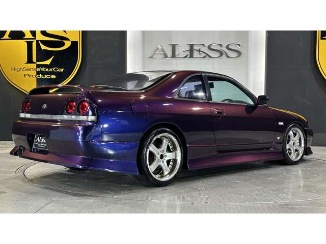 1993 Nissan Skyline Coupe – thumbnail 2