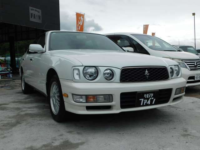 1999 Nissan Cedric – thumbnail 3