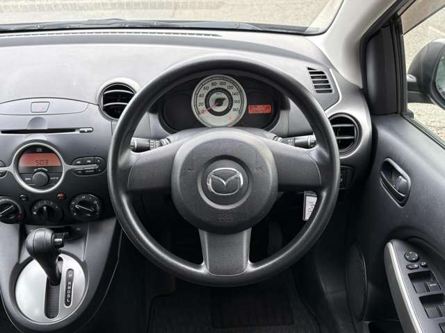 2008 Mazda Demio – thumbnail 4