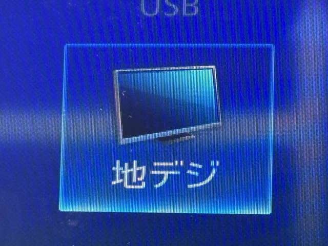 2009 Daihatsu Tanto – thumbnail 4