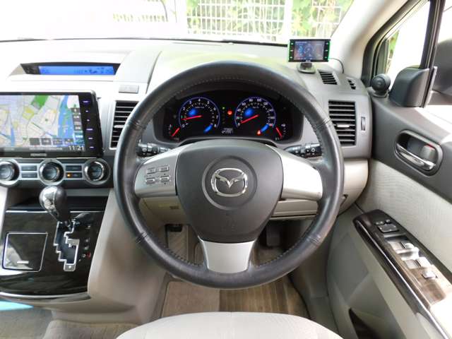 2008 Mazda MPV – thumbnail 3