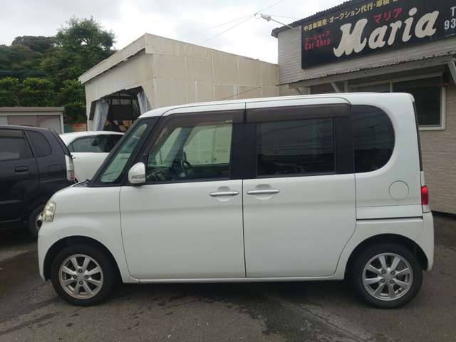 2010 Daihatsu Tanto – thumbnail 3