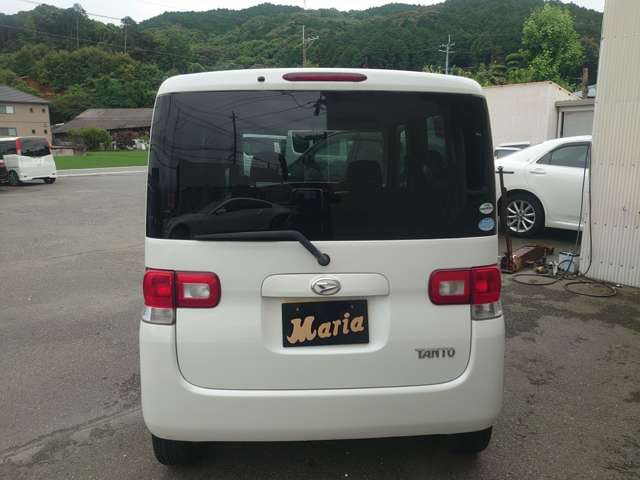 2010 Daihatsu Tanto – thumbnail 4