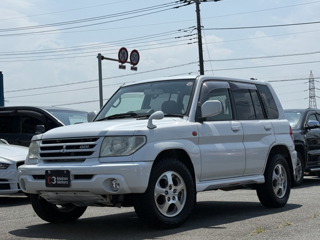 2002 Mitsubishi Pajero iO