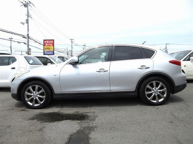 2009 Nissan Skyline Crossover – thumbnail 4