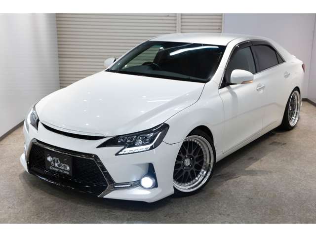 2010 Toyota Mark X – thumbnail 4
