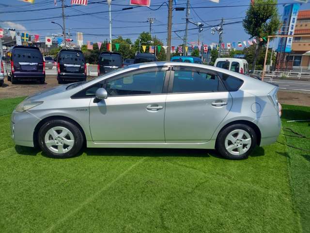 2010 Toyota Prius – thumbnail 4