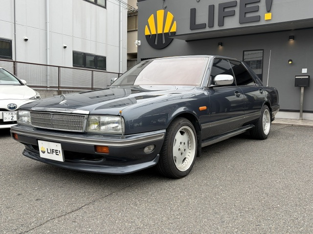 1988 Nissan Cima – thumbnail 4