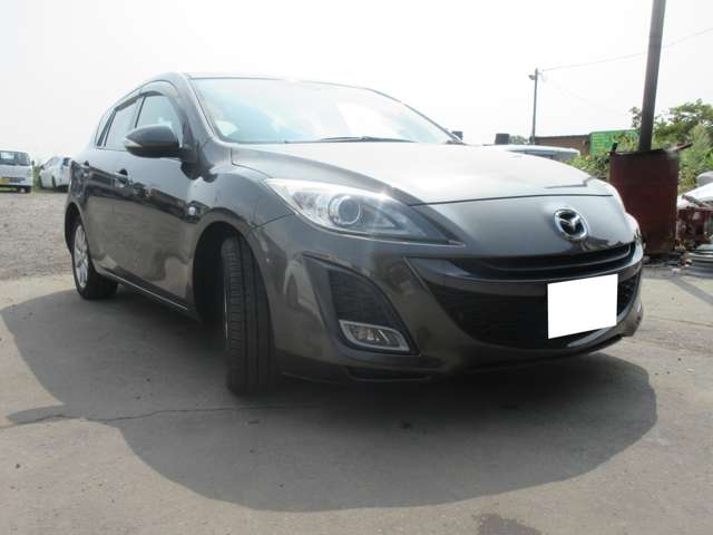 2010 Mazda Axela Sport – thumbnail 3