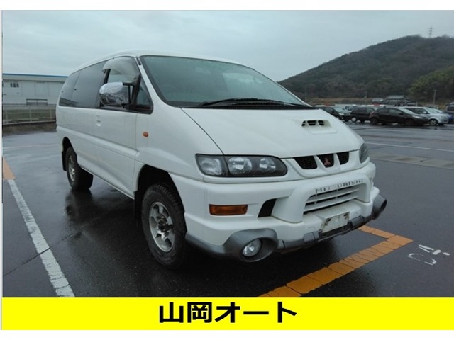 2001 Mitsubishi Delica Space Gear